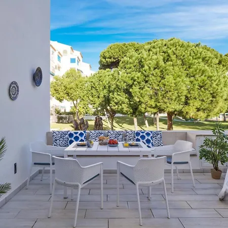 Vista Piscina Y Gran Terraza Ref Cadiz 111 马尔韦利亚
